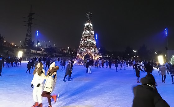 каток Roshen Winter Village Киев